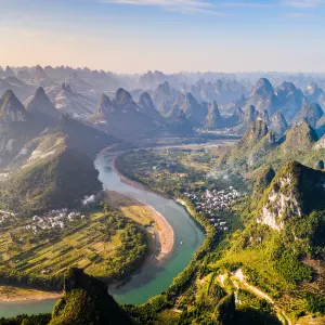 Independent travel in Guilin+Beihai+Liuzhou+Nanning+Yangshuo+Daxin+Jingxi+Leye+Sanjiang+Lipu+Luocheng+Nandan+Debao+Lingyun (2026)