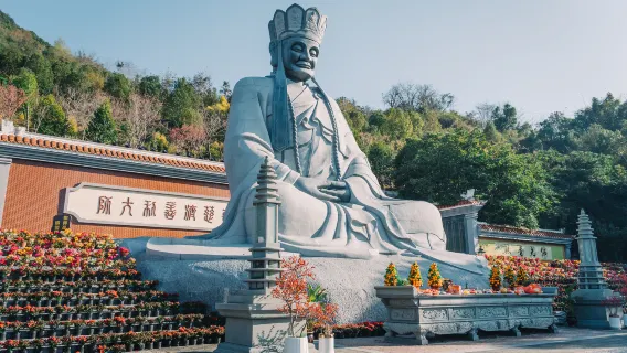 玩水避暑