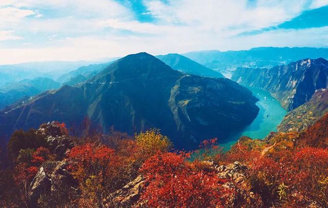 The 19th Chongqing Yangtze River Three Gorges (Wushan) International Red Leaf Festival | Wushan County
