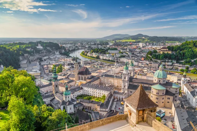 Flights from London to Salzburg