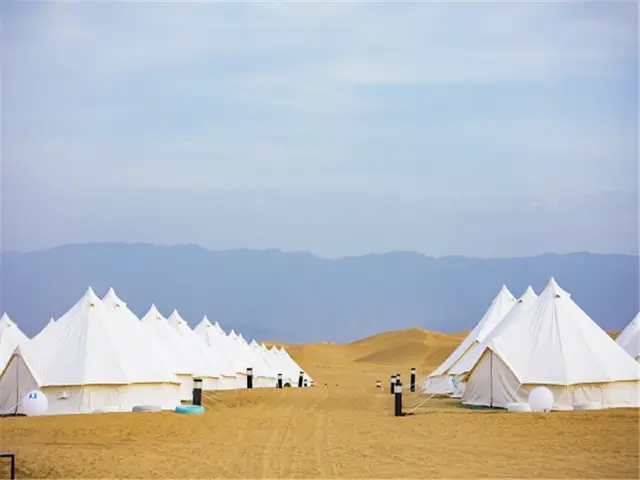 Camping in Zhongwei