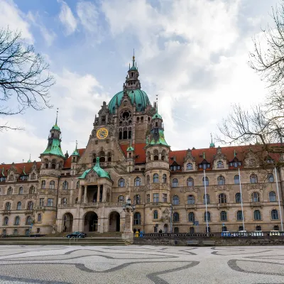 Flüge von Hannover nach Flughafen W. A. Mozart
