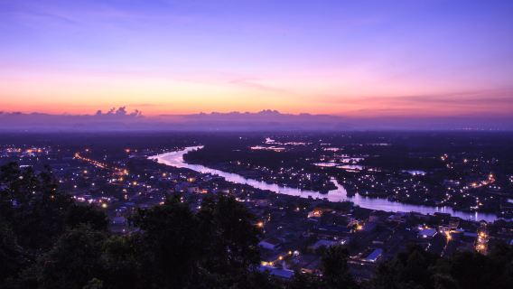 New Zealand + Mount Eden + Sky Tower + Queen Street + One Tree Hill + Lake Pupuke