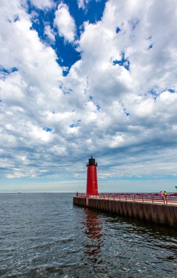 Milwaukee Pierhead Lighthouse
