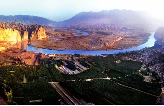 黃河石林國家地質公園+蘭州水墨丹霞旅遊景區一日遊