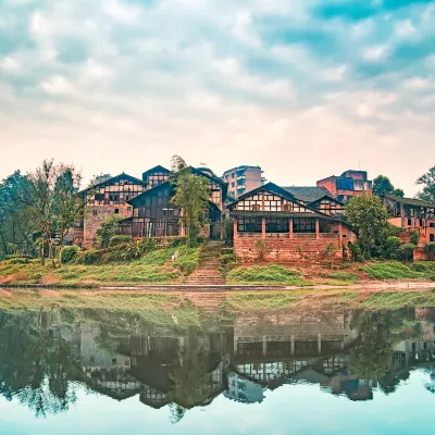 Pengshui County Hostels