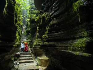 Enshi Suobuya Stone Forest Scenic Area