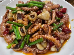 PIN XIAO JIE