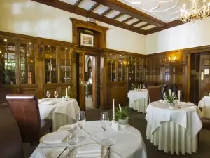 La Chaire Restaurant at Chateau La Chaire