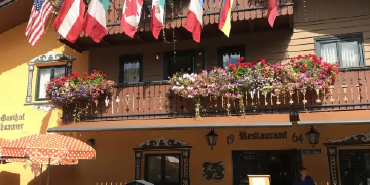 Pepi's Bar & Restaurant