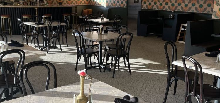 Cafe Volare