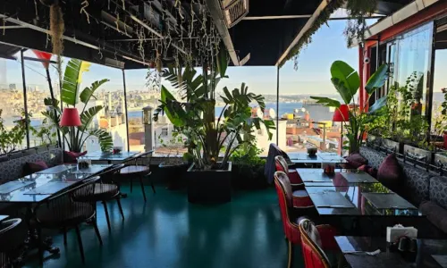 Roof Mezze 360 Restaurant