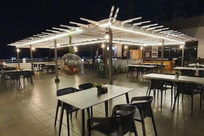 Skyline Sports Bar semporna