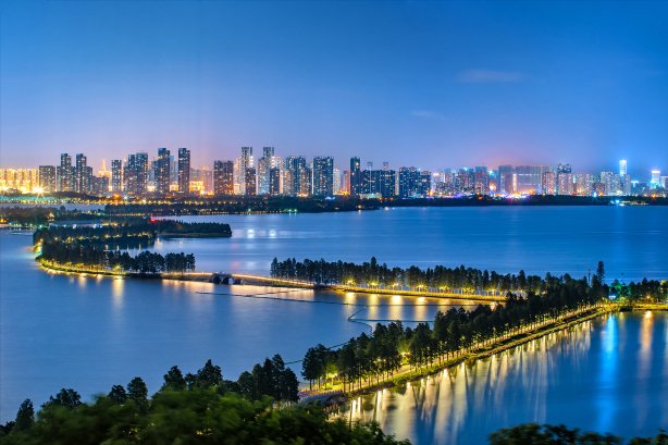 Wuhan Railway Station/Qingshan Industrial Zone