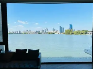 CHAI 8 HOUSE