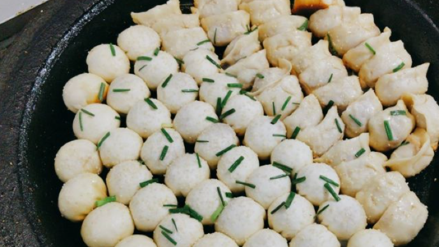 Xiao Yan Pan·FRIED BUNS