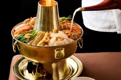 LAO YE MIAO FENG WEI MEI SHI FU