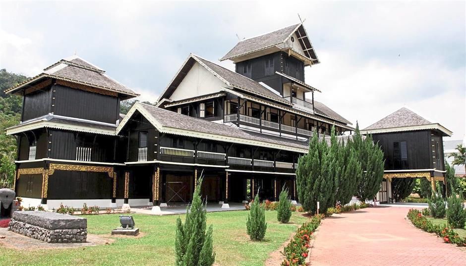 Istana Seri Menanti Travel Guidebook Must Visit Attractions In Sri Menanti Istana Seri Menanti Nearby Recommendation Trip Com
