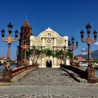 Las Casas Filipinas de Acuzar