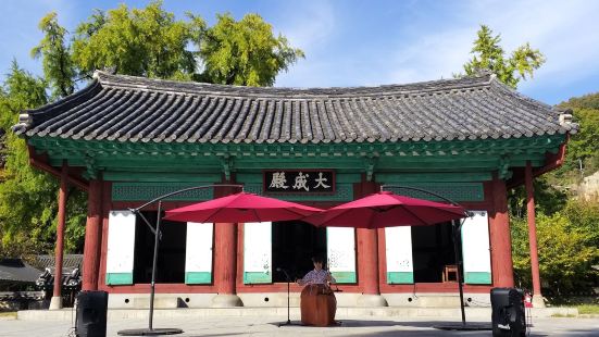 全州鄉校，又名全州孔子廟，位處韓國中部之全州市內。其古樸的建