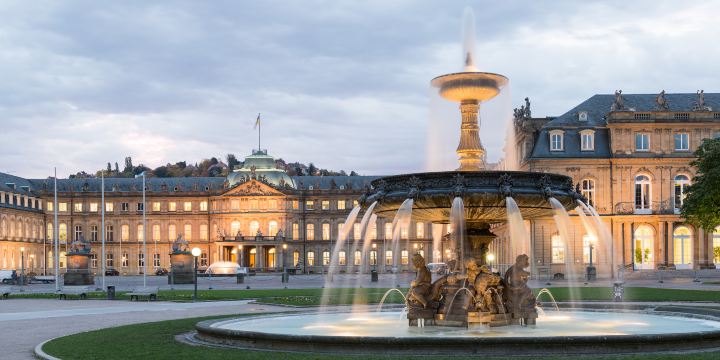 Palace Square (Schlossplatz)