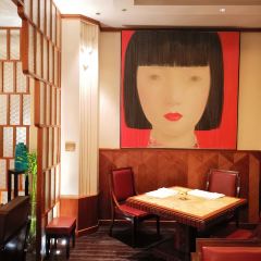 YI LONG COURT User Photo