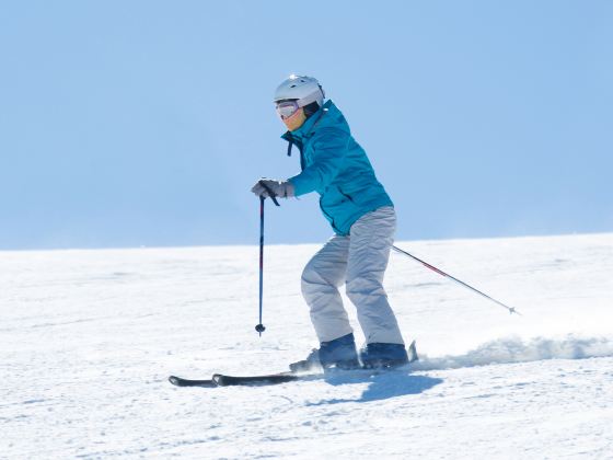 銀山七彩谷滑雪場