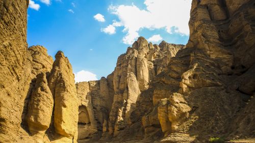 Jingtai Yellow River Stone Park