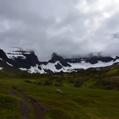 Отели рядом со станцией железнодорожный вокзал Церматта
