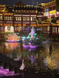 Breathtaking night walks, Yuyuan Garden