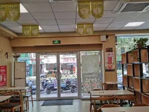 华莱士·全鸡汉堡(广育店)