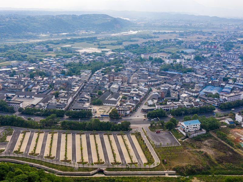 칭롄 중학교