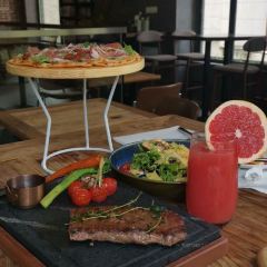 Postmasters Kitchen + Bar 여행 사진