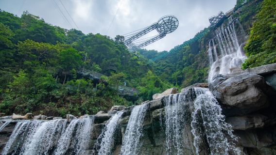 Excursion à la journée privée à Canton au canyon de Gulong et au pont de verre