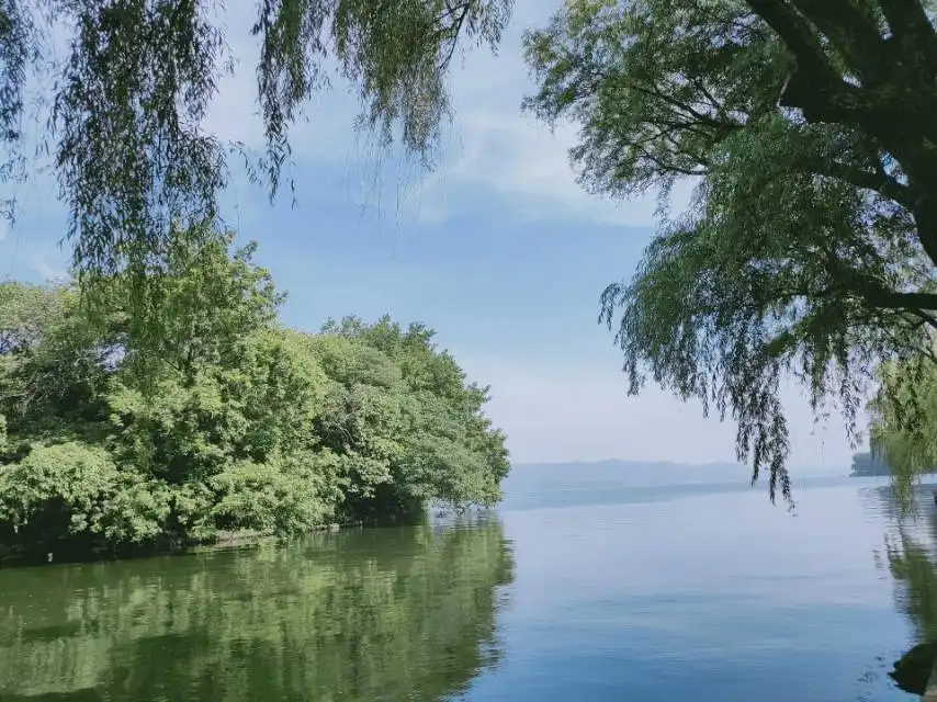Hotels near Huaibin West Lake
