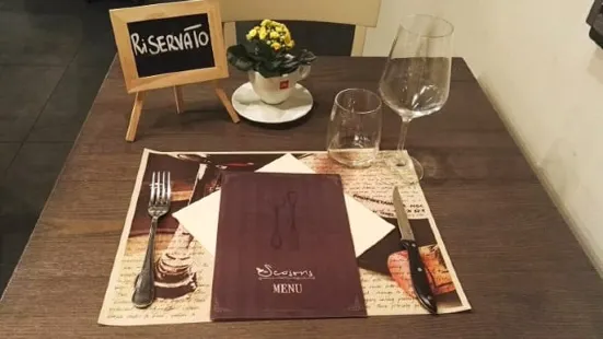 Seasons Restaurant Wine Cafe