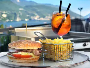 Sassa Bistrot & Bar
