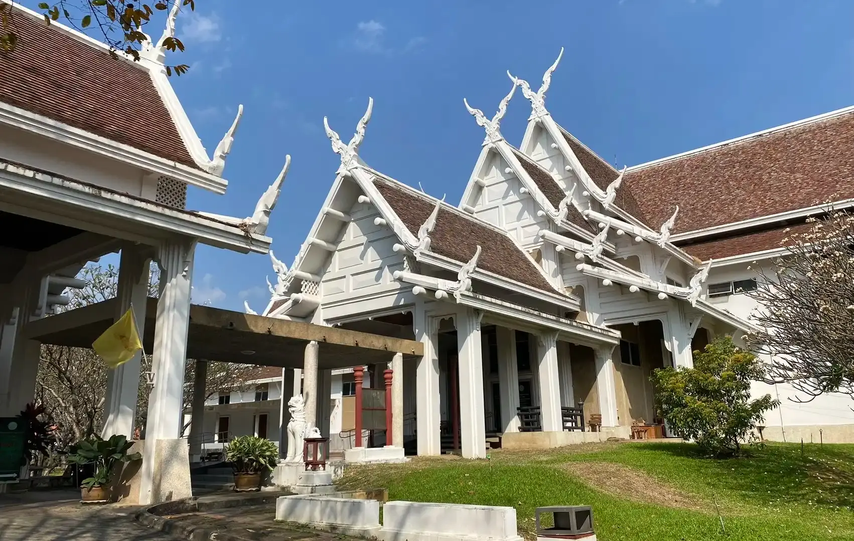 Hotels near Chiang Mai National Museum