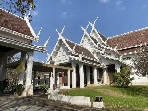 Hotels near Chiang Mai National Museum