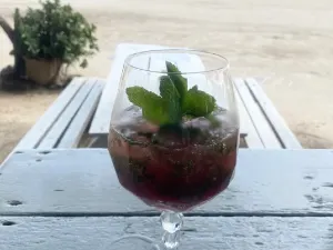 Ah Chong beach bar cafe