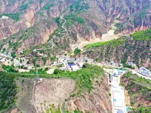 梁家河村