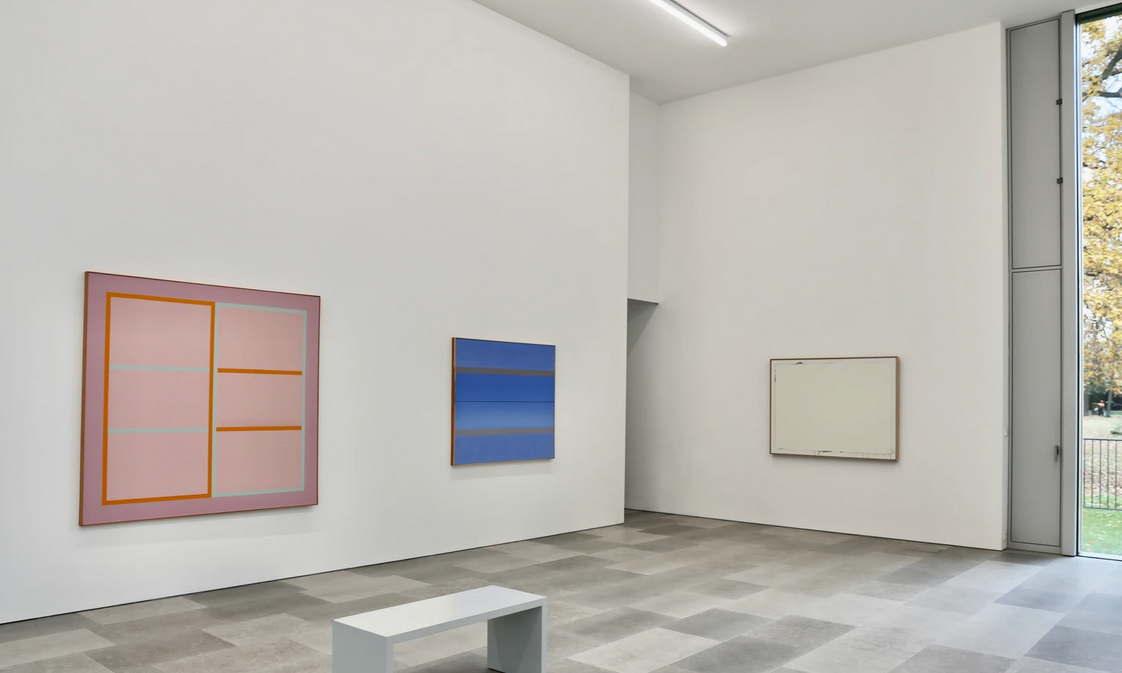 《烏爾裡希·厄本：光中之影》展覽 | Galerie Bastian