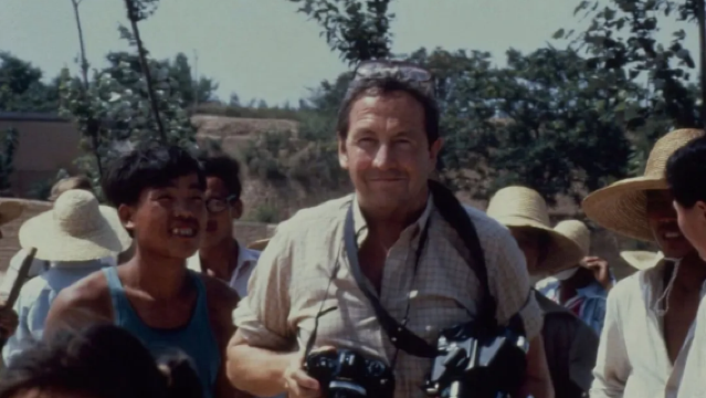 ji nian luo bo te · lao sen bo ge bai nian dan chen zhan 《 lao sen bo ge yu ya zhou 》