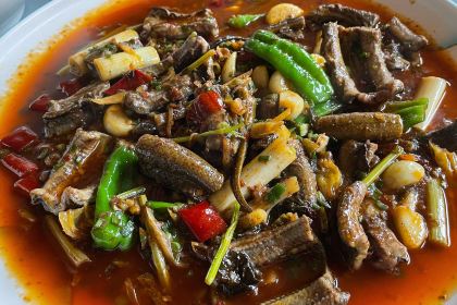 连山回锅肉创始人代木儿餐厅(总店)