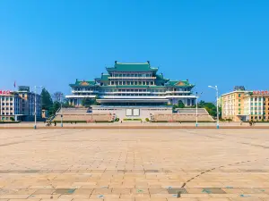 Kim-Il-sung-Platz
