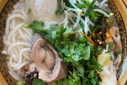 Yunnan·Luwei Chicken noodle