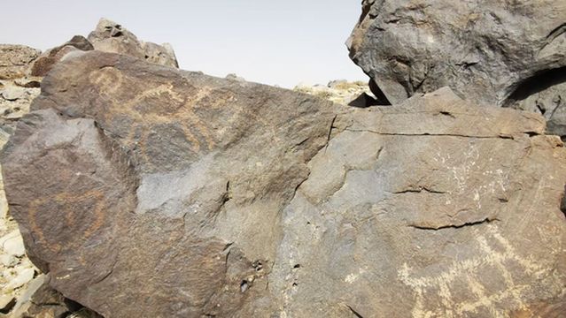 呼仁敖包巖畫博覽園