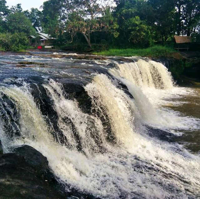 น้ำตกตาดโตน อ.โขงเจียม จ.อุบลราชธานี