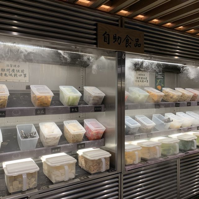 人氣爆登 任飲任食牛大人火鍋