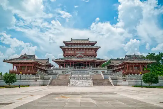 Các khách sạn gần Dazu Rock Carvings Art Museum